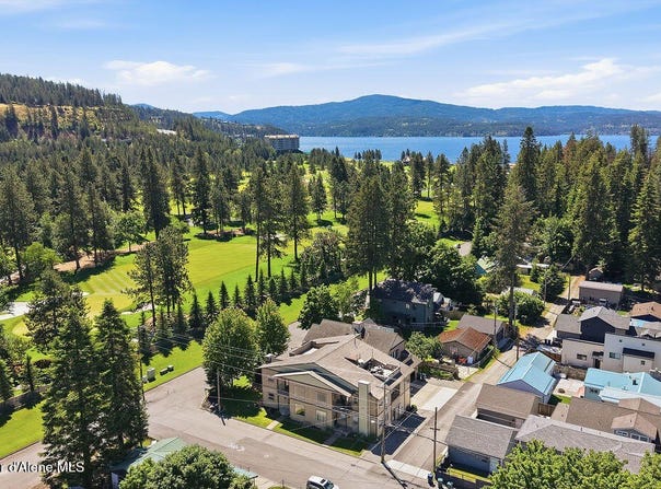 1814 E Young Ave, Coeur d'Alene, ID 83814