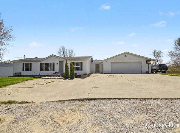 1734 Arthur Street, Marne, MI 49435