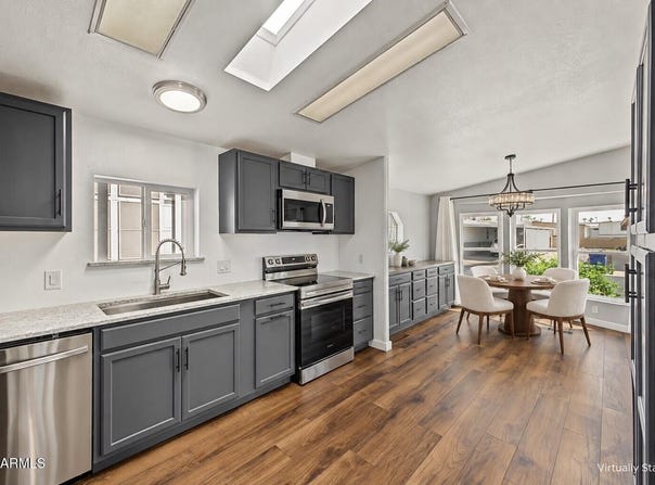 2400 E BASELINE Avenue, Apache Junction, AZ 85119