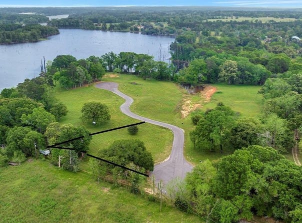 135 Doves Point, GARRISON, TX 75946