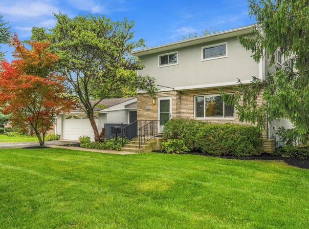 2047 Mccoy Road, Upper Arlington, OH 43220
