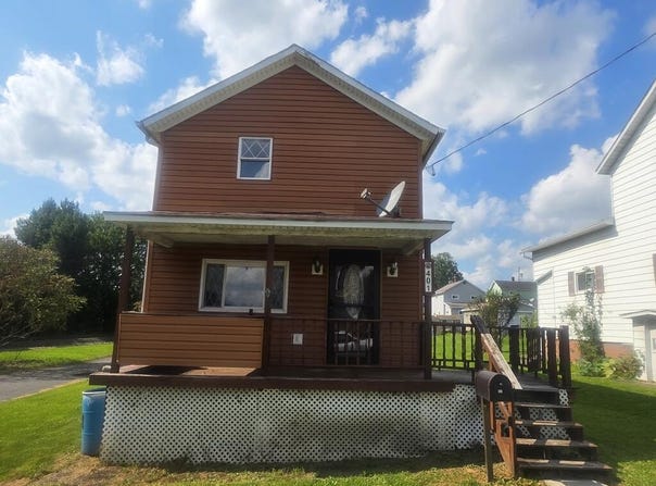 401 6th St., Windber, PA 15963
