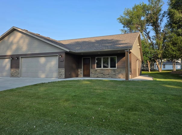 205 Custer Avenue N, Canby, MN 56220