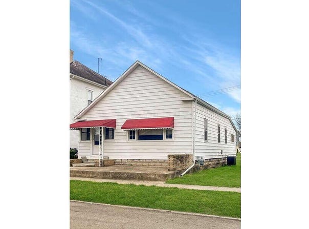 171 Warner Avenue, Logan, OH 43138