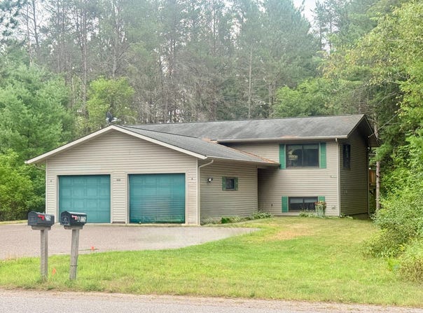 1226 SOMO AVE E, Tomahawk, WI 54487
