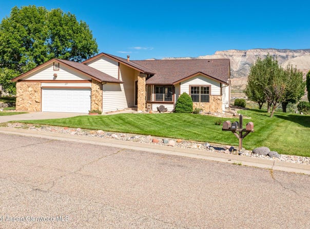 107 Willow Creek Trail, Parachute, CO 81635