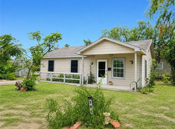 201 E 9th Street, Bishop, TX 78343