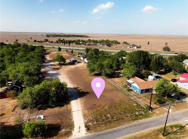 Woods Drive, Combes, TX 78552