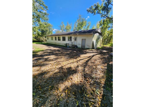 8721 Bluewater Highway, Saranac, MI 48881