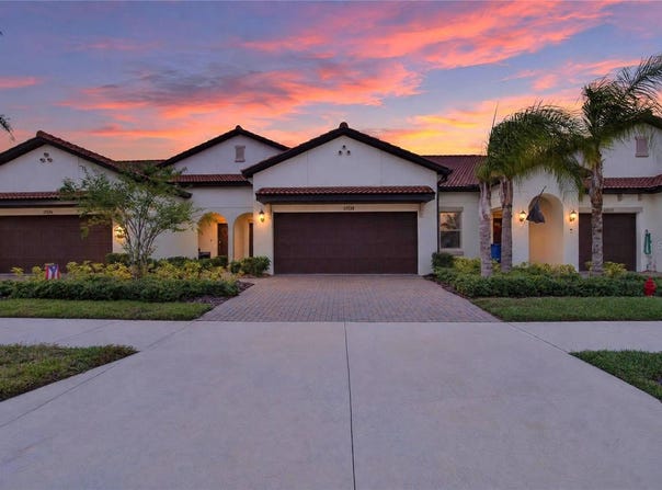 17538 HOLLY WELL Avenue, WIMAUMA, FL 33598