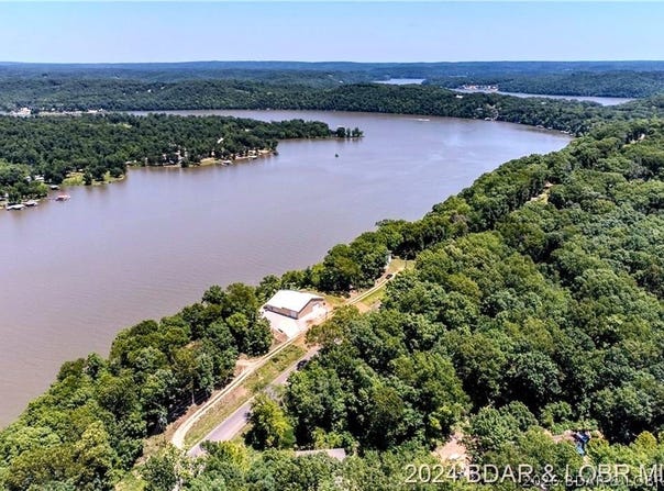 4423 LWS High Point Rd, Stover, MO 65078