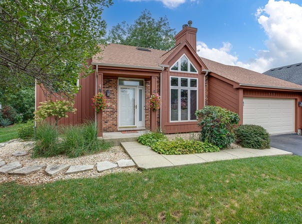 950 DUNHAM Drive, West Chicago, IL 60185