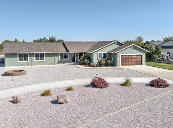 670 Hunter Park Way, Fallon, NV 89406