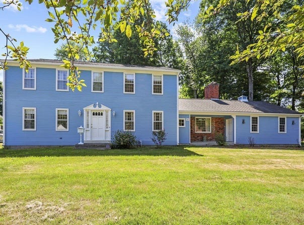 84 Brewster Rd, West Springfield, MA 01089