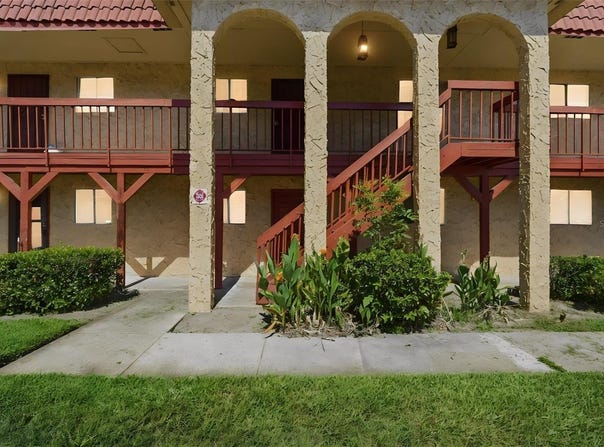 2868 N POWERS Drive, ORLANDO, FL 32818