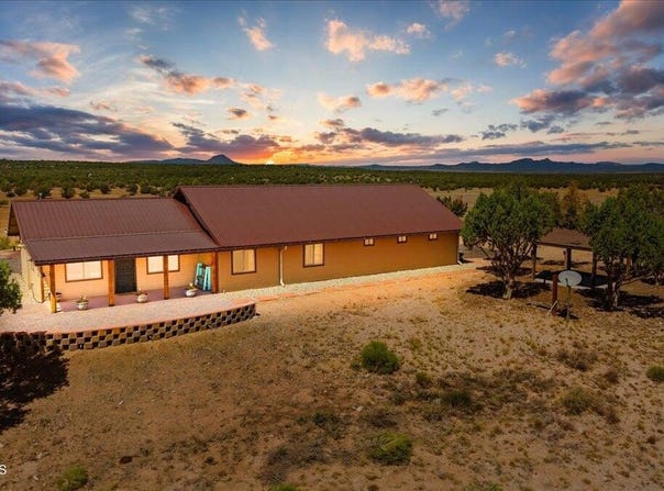 41600 N Foxy Way, Ash Fork, AZ 86320