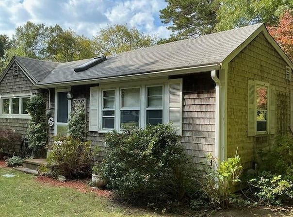 43 Red Lily Pond Road, Centerville, MA 02632