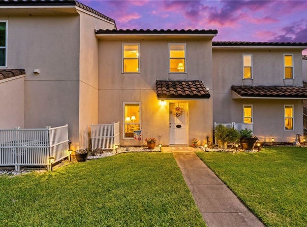221 Marion Drive, Rockport, TX 78382