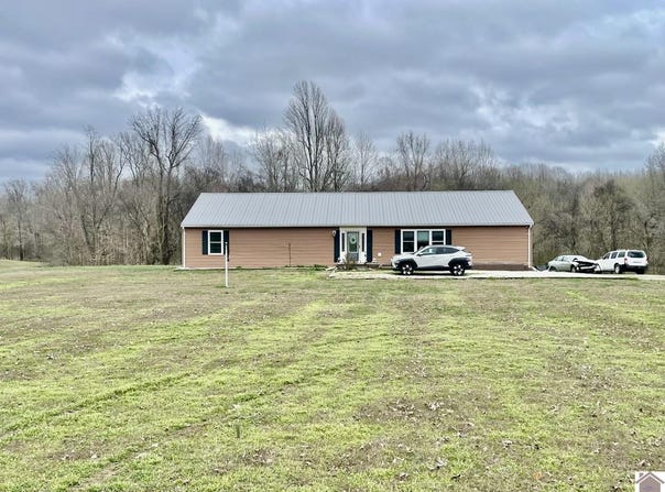 6182 State Route 123, Arlington, KY 42021