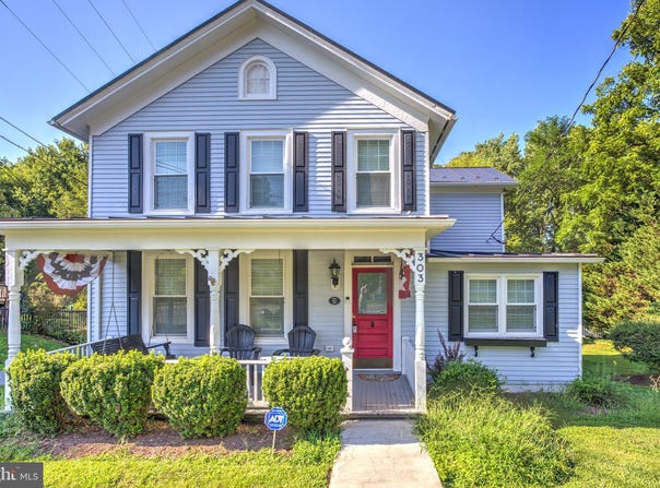 303 E COLONIAL Highway, HAMILTON, VA 20158