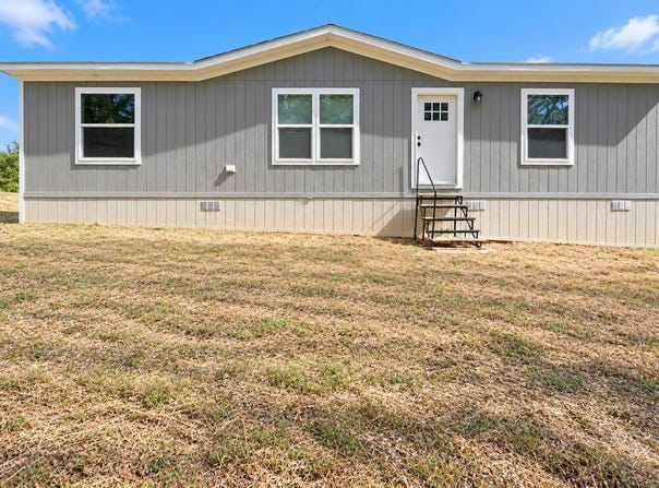 30 Guadalupe, Mount Vernon, TX 75457