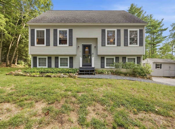 33 Old Rochester Road, Barnstead, NH 03225