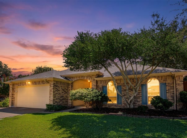 6620 Springhill Drive, Watauga, TX 76148