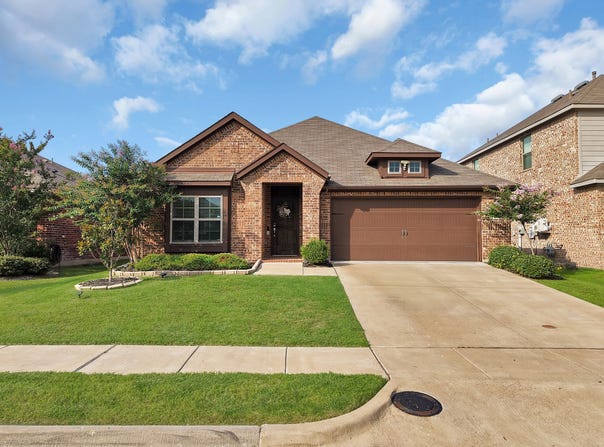 2299 Templin Avenue, Forney, TX 75126
