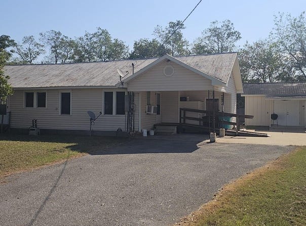 3263 S Chataignier Road, Ville Platte, LA 70586