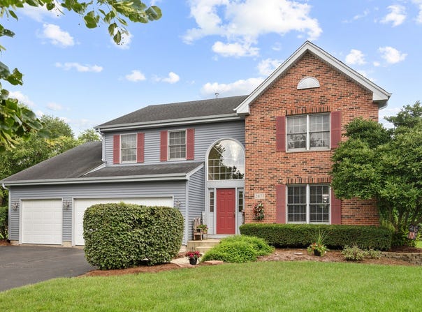 2877 Sarah Court, Elgin, IL 60124
