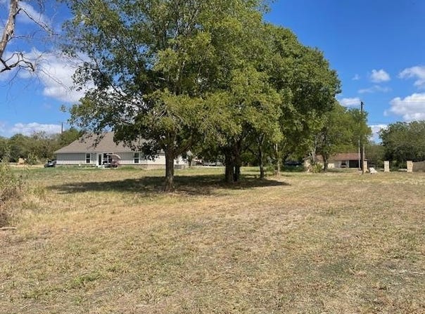 703 4th St, Bruceville-Eddy, TX 76524