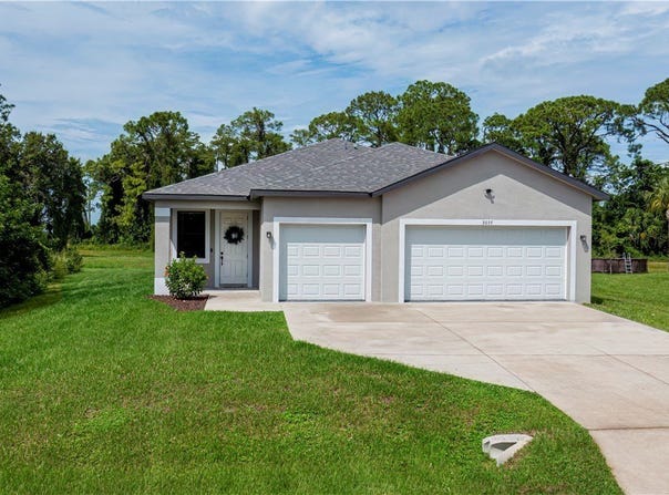 3037 harvard Circle, Labelle, FL 33935