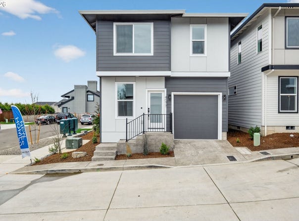 4077 SW MCKINLEY St, Gresham, OR 97080