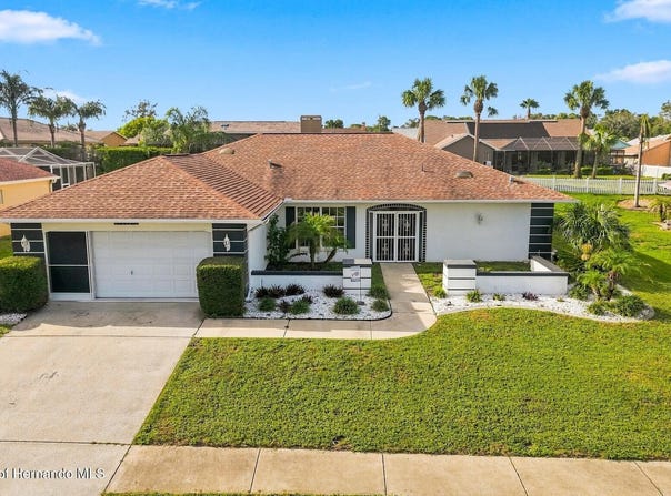 10381 Flag Road, Spring Hill, FL 34608