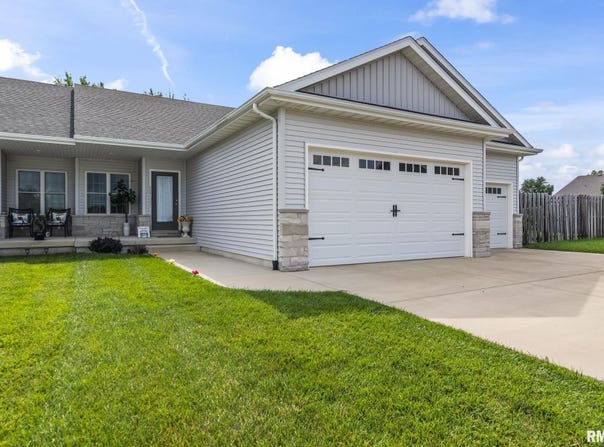 1514 Balfour Drive, Springfield, IL 62711