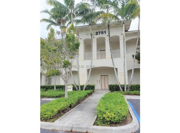 2751 Executive Park Dr, Weston, FL 33331