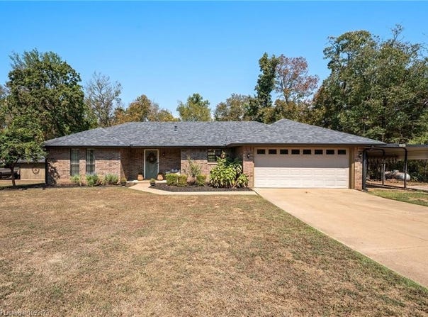1000 Whitetail TR, Van Buren, AR 72956