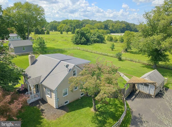 341 E MOUNT KIRK Avenue, EAGLEVILLE, PA 19403