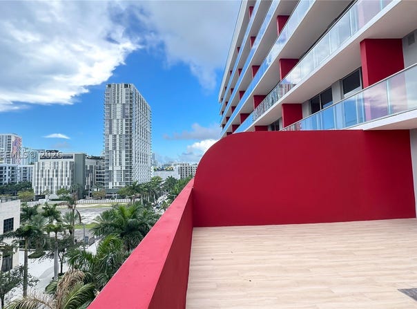 90 NE 32, Miami, FL 33137