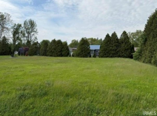 W Maple Drive, Peru, IN 46970