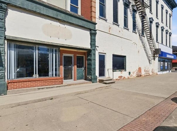 153 Washington Square, Bucyrus, OH 44820