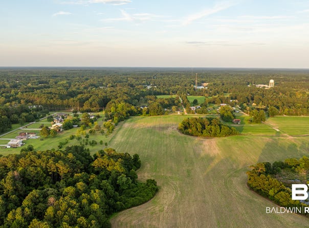 Pine Road S, Stapleton, AL 36578