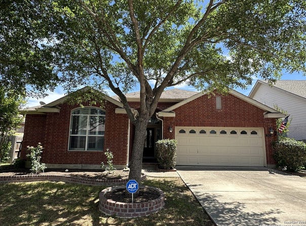 2612 Cloverbrook Ln, Schertz, TX 78108