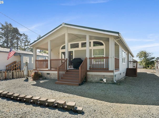 645 S EASY St, RockawayBeach, OR 97136