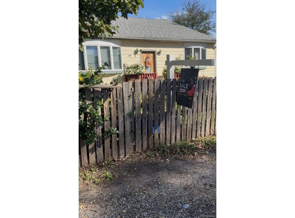 1761 Manatuck Boulevard, Babylon, NY 11706