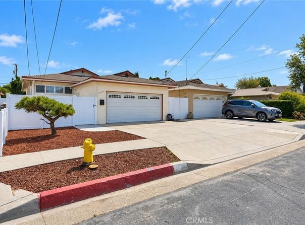 18410 Grevillea, Redondo Beach, CA 90278