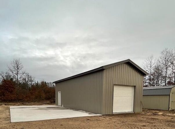 2319 E 38th Street, Idlewild, MI 49642