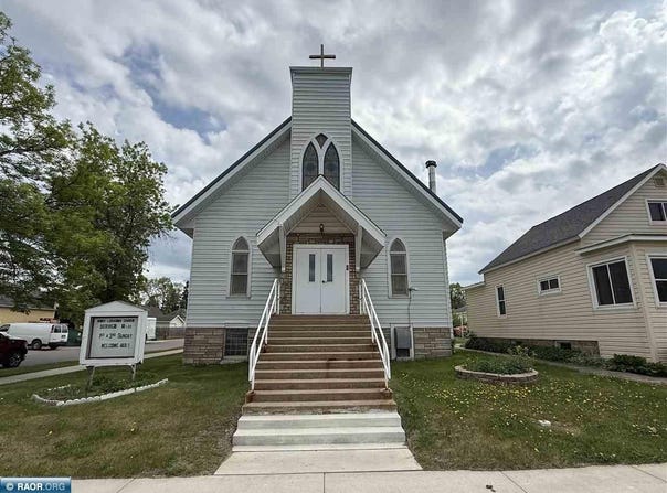 320 Pennsylvania Ave, Buhl, MN 55713