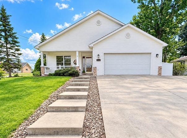 2716 Magnolia St, ENDICOTT, NY 13760