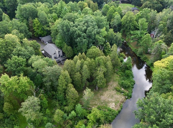 5797 S Woods Road, Branch, MI 49402